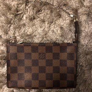 Louis Vuitton mini pochette